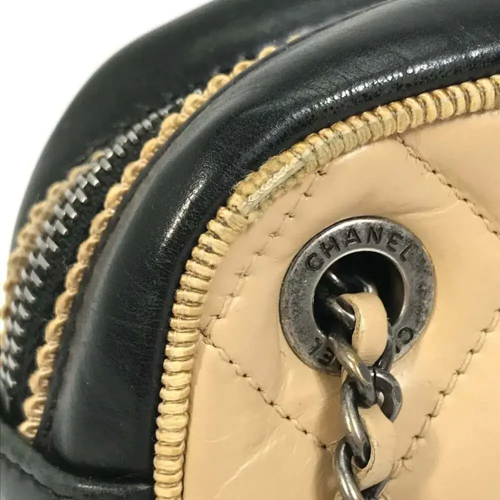 CHANEL Cream Shoulder Bag